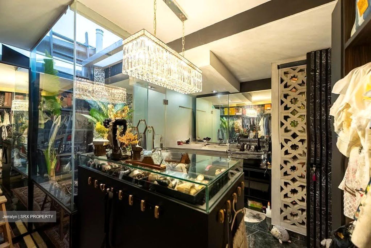 Sennett Estate (D13), Terrace #636883261